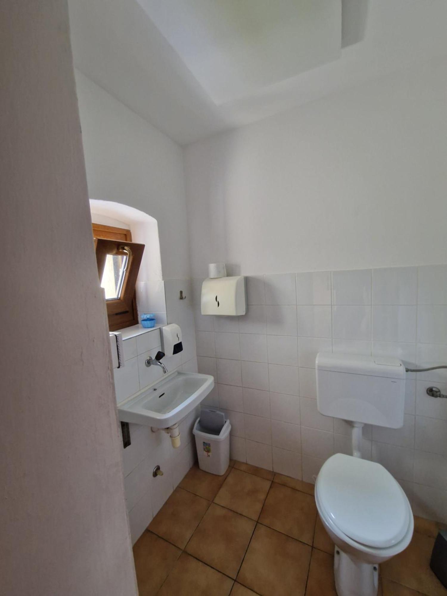 Apartma In Soba Vipavski Kriz Ajdovščina Oda fotoğraf