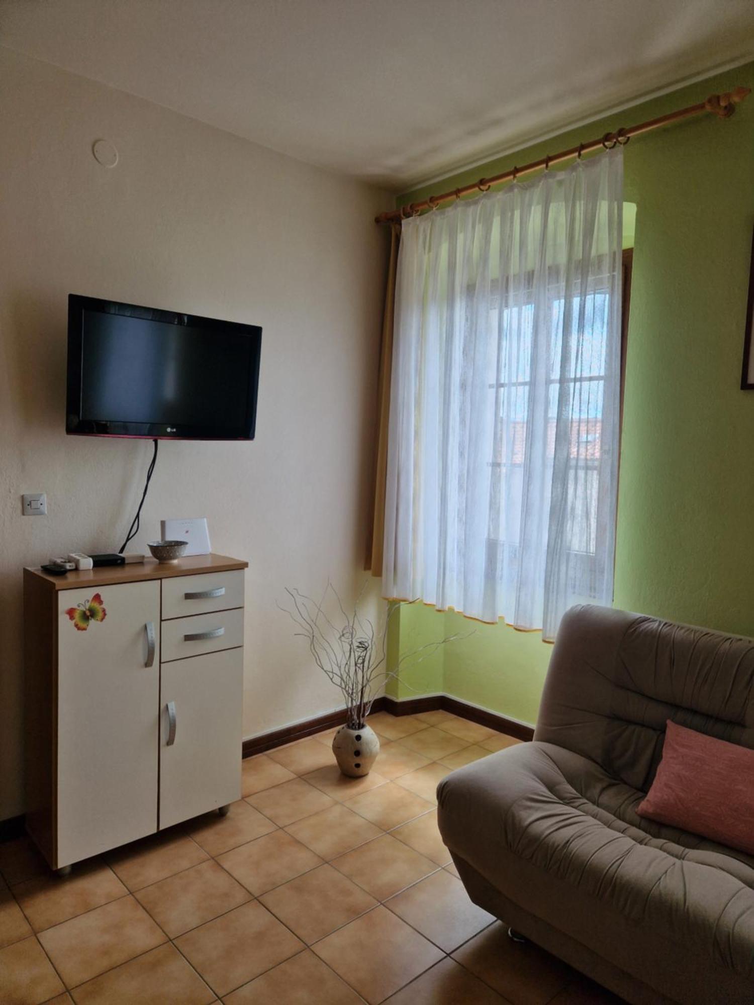 Apartma In Soba Vipavski Kriz Ajdovščina Oda fotoğraf