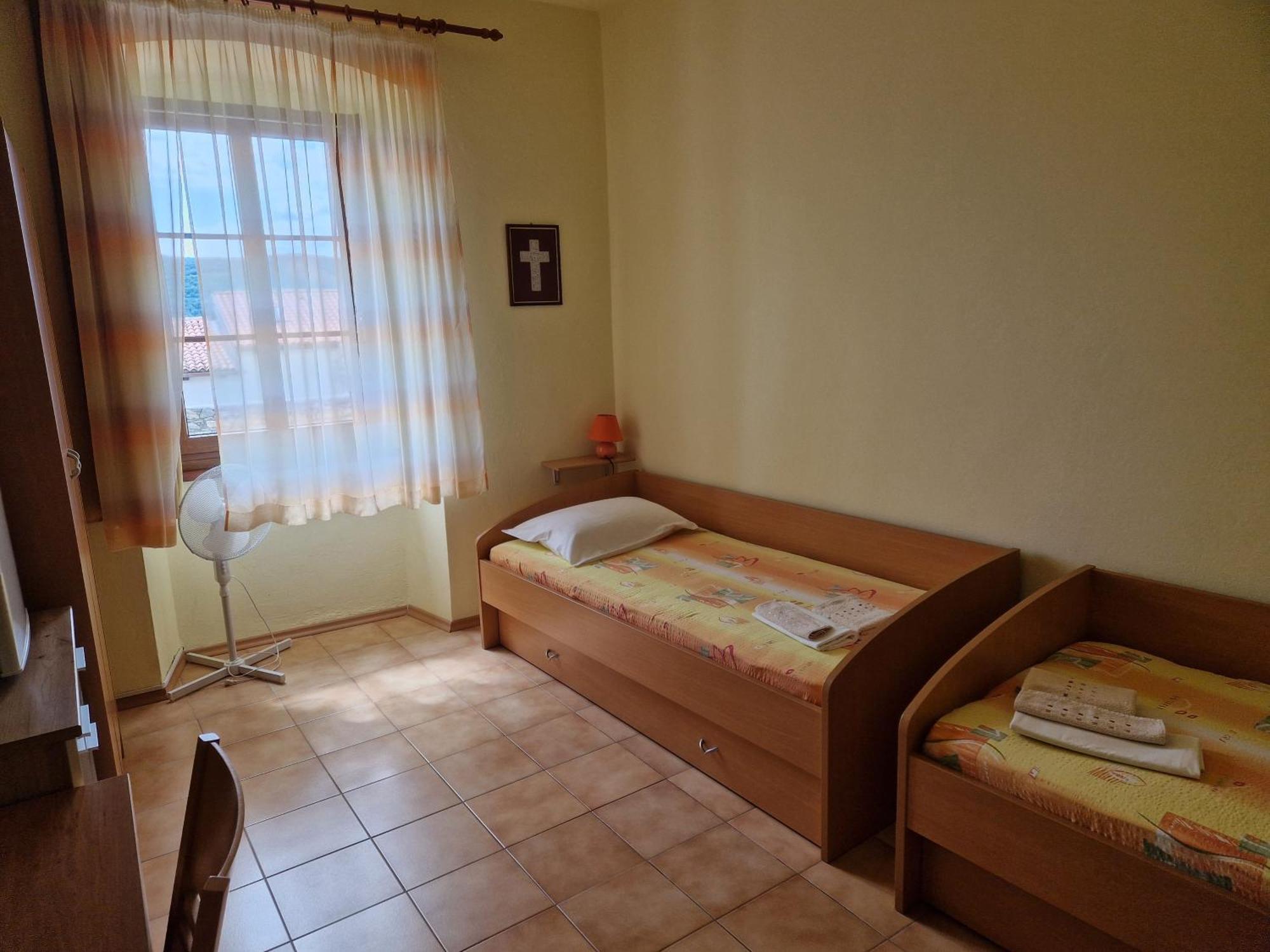 Apartma In Soba Vipavski Kriz Ajdovščina Oda fotoğraf